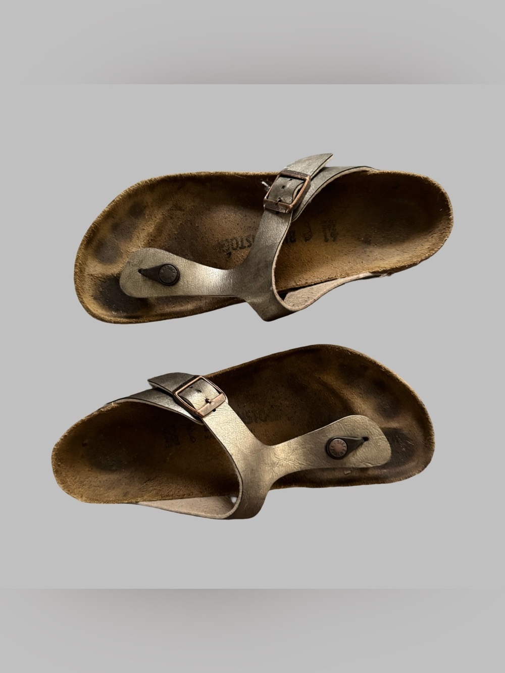 BIRKENSTOCK Women’s Gizeh Bronze Thong Sandals with Buckle Size 41 (10)